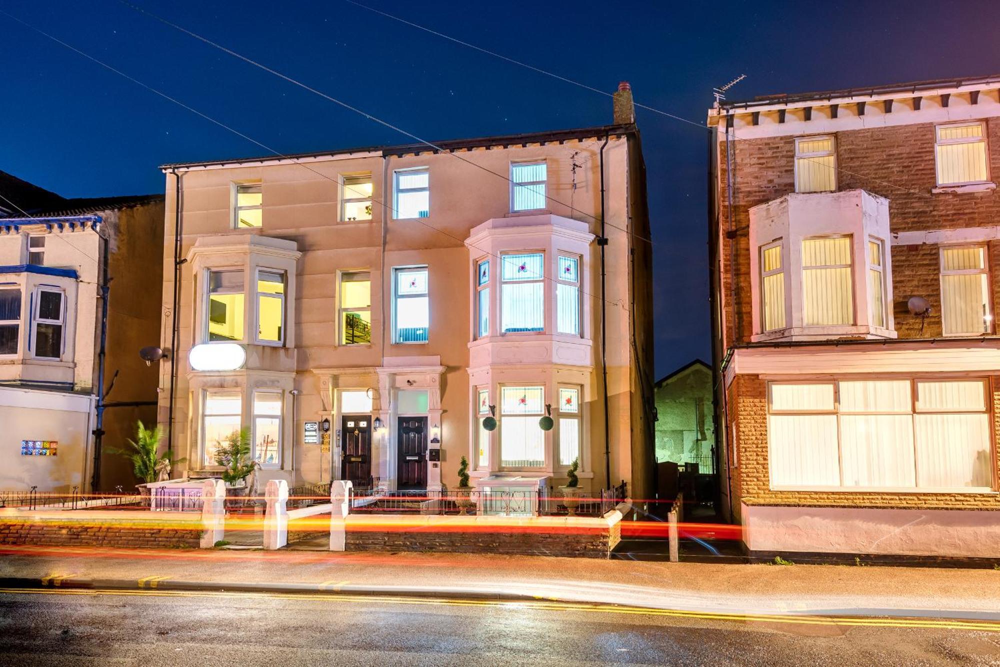 Velvet Coaster Apartments Blackpool Exterior foto